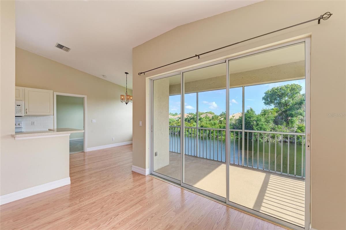 1404 AUBURN LAKES CIRCLE — photo 12 of 68