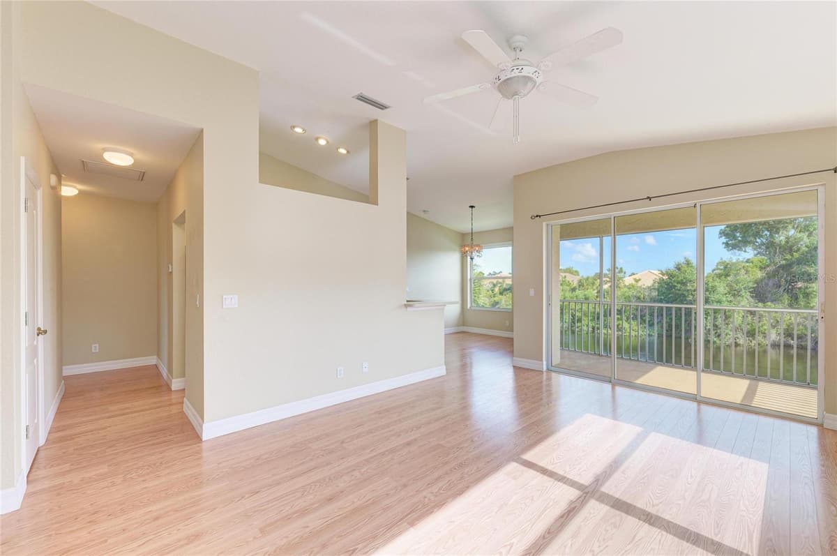 1404 AUBURN LAKES CIRCLE — photo 11 of 68