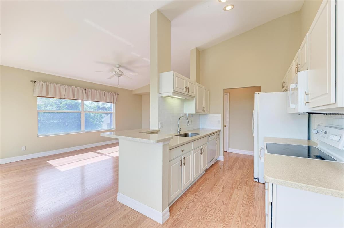 1404 AUBURN LAKES CIRCLE — photo 19 of 68