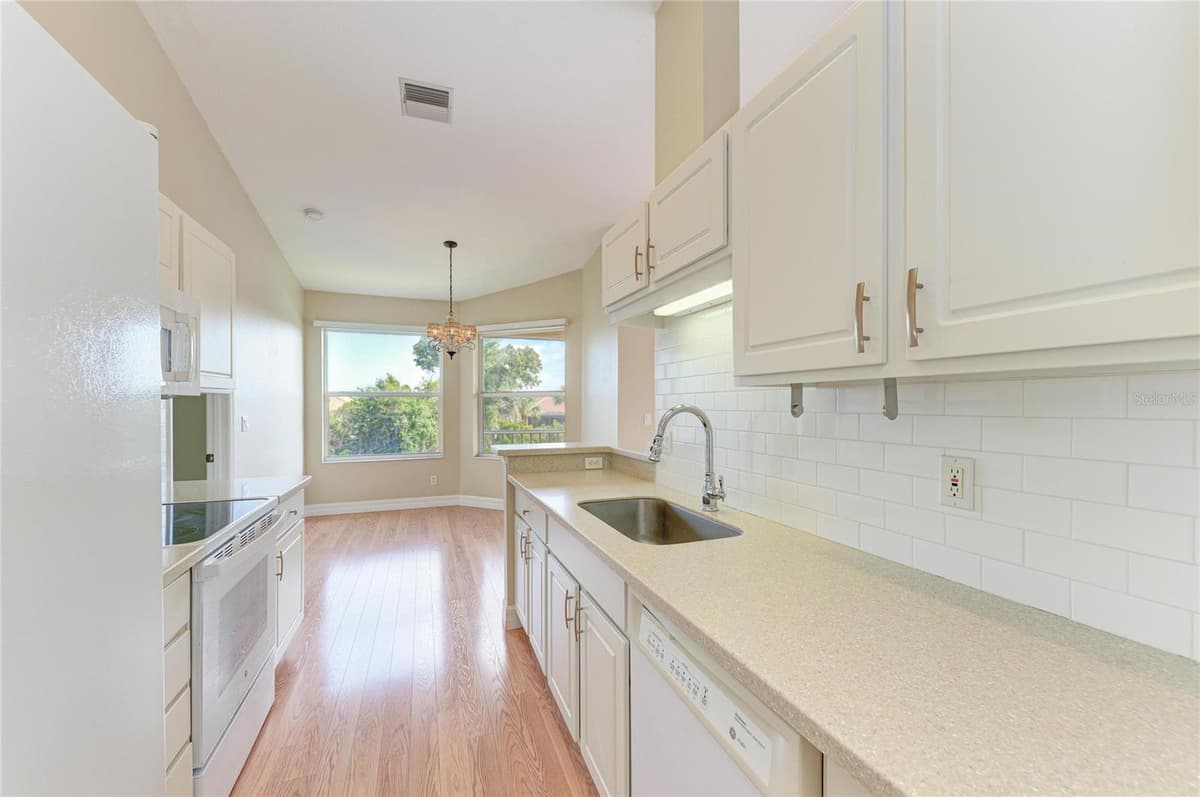 1404 AUBURN LAKES CIRCLE — photo 23 of 68
