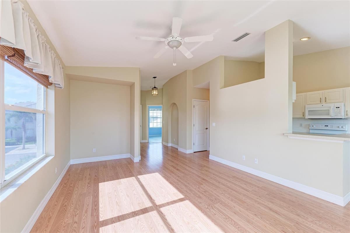 1404 AUBURN LAKES CIRCLE — photo 13 of 68