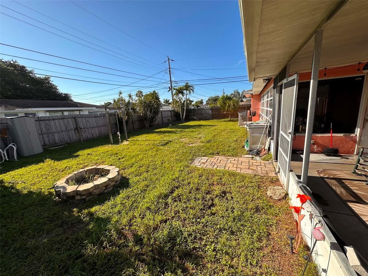 8923 110TH LANE — photo 8 of 10