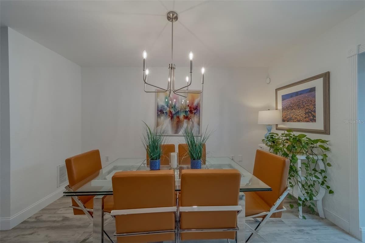2700 BAYSHORE BOULEVARD — photo 15 of 52