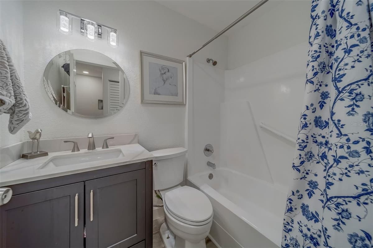 2700 BAYSHORE BOULEVARD — photo 21 of 52