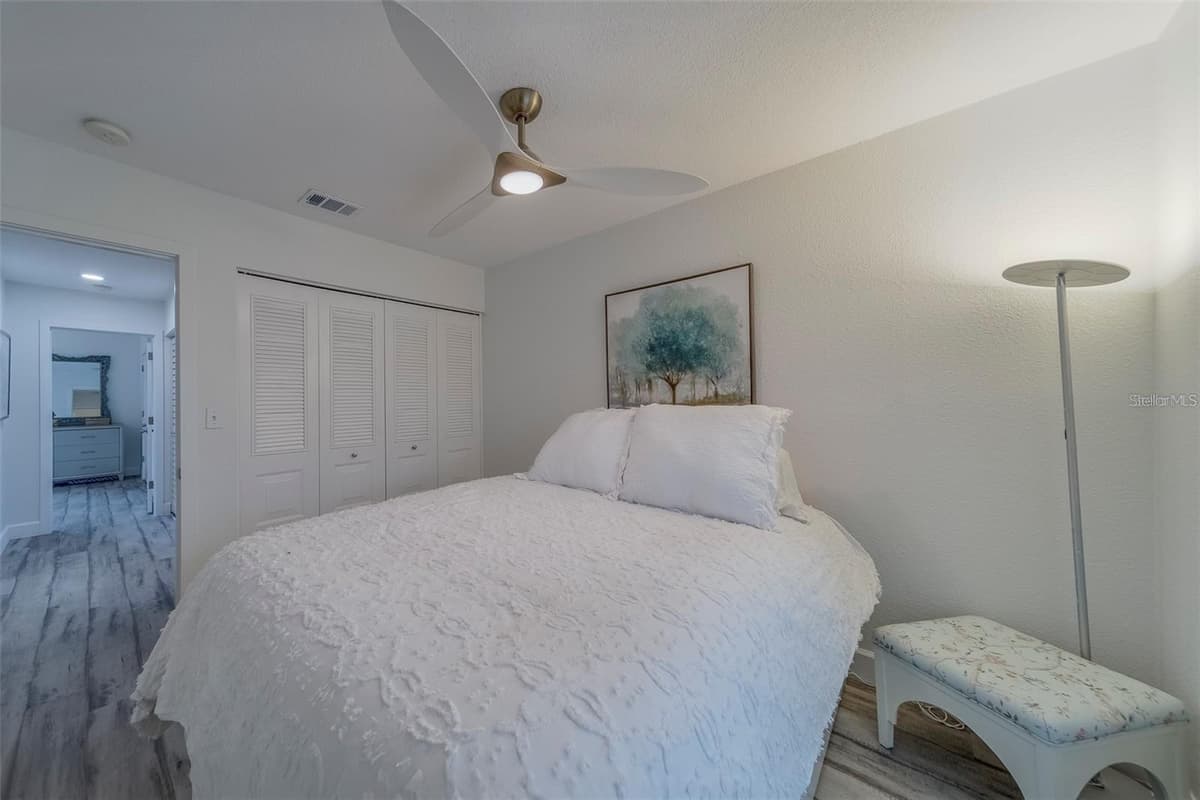 2700 BAYSHORE BOULEVARD — photo 18 of 52
