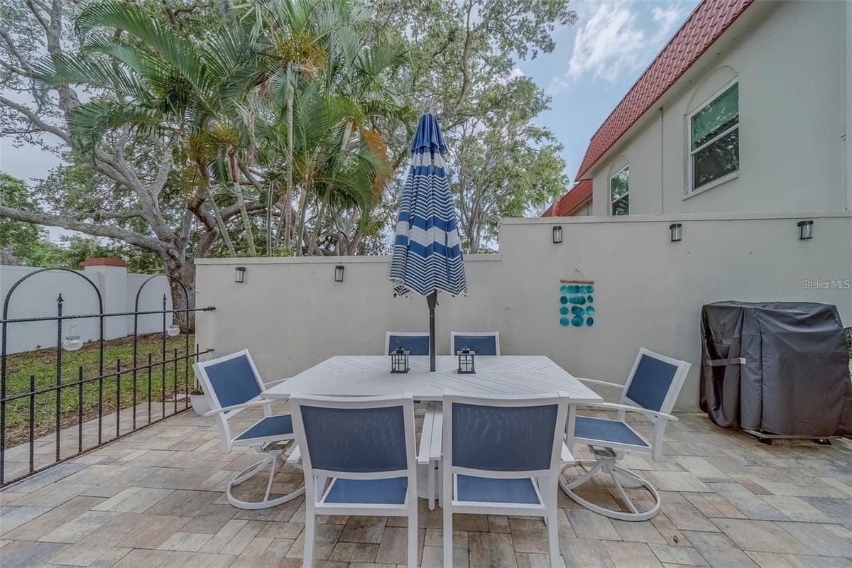 2700 BAYSHORE BOULEVARD — photo 31 of 52