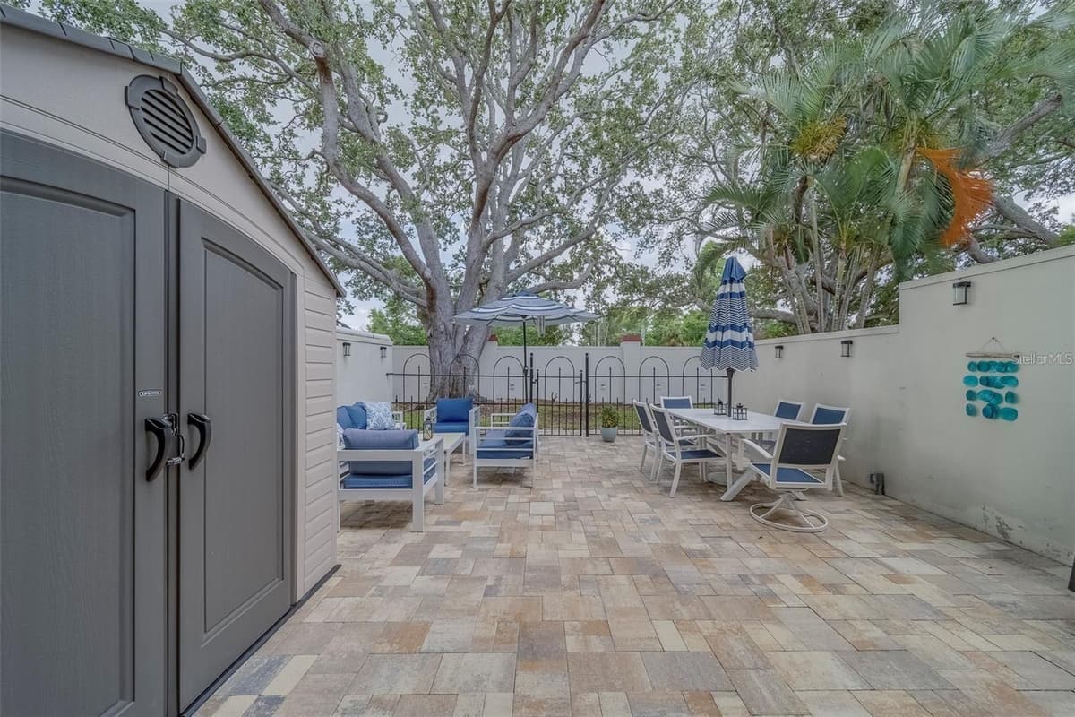2700 BAYSHORE BOULEVARD — photo 34 of 52