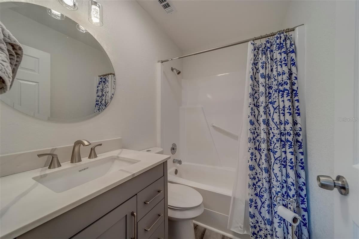 2700 BAYSHORE BOULEVARD — photo 26 of 52