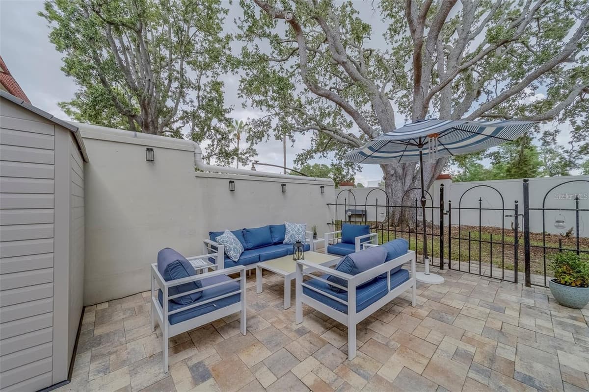 2700 BAYSHORE BOULEVARD — photo 32 of 52