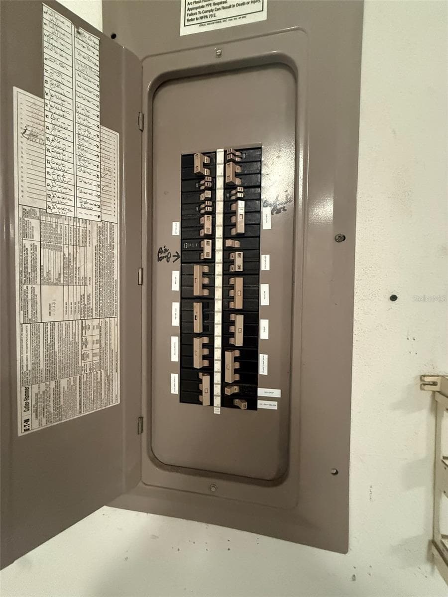4344 95TH STREET — photo 8 of 16