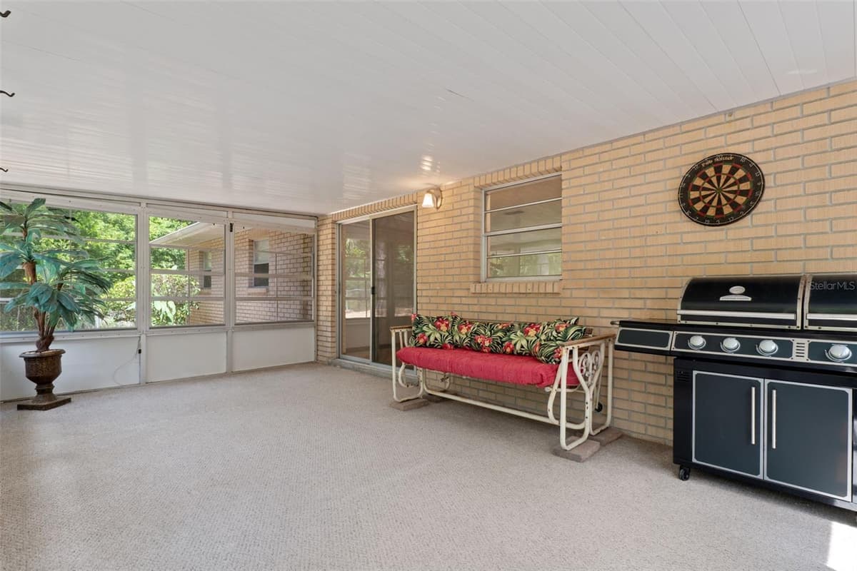 6095 ZIRKELS CIRCLE — photo 39 of 47