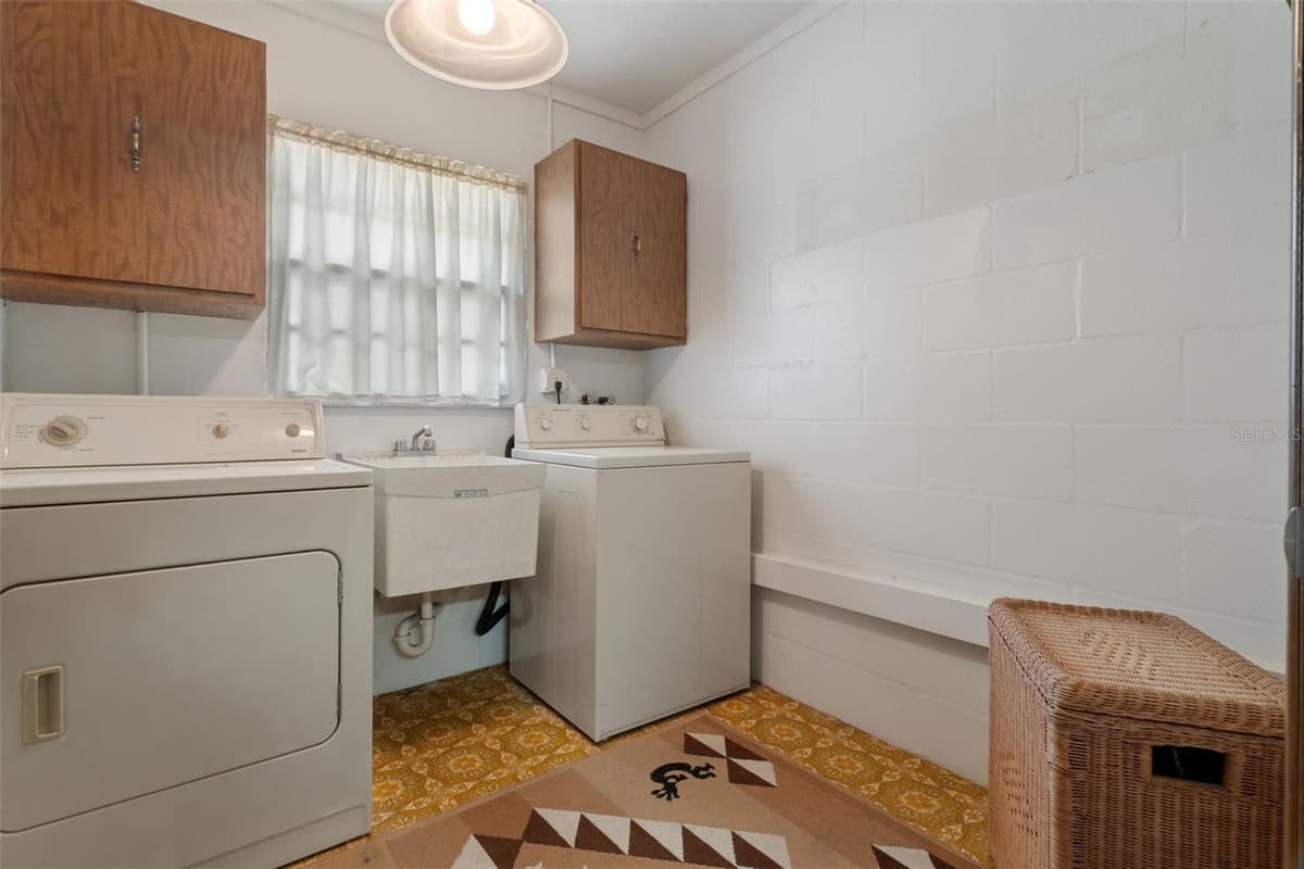 6095 ZIRKELS CIRCLE — photo 35 of 47