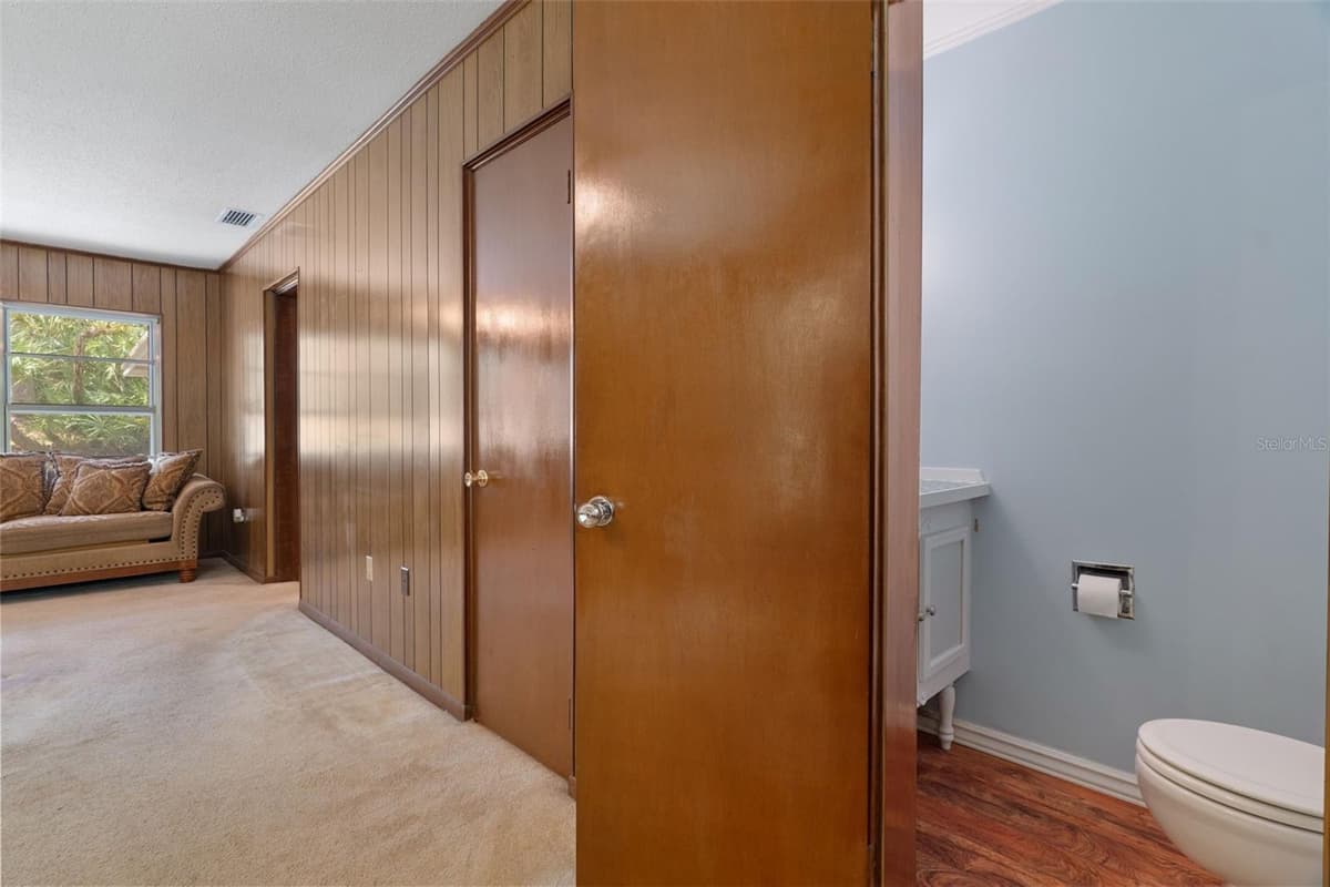 6095 ZIRKELS CIRCLE — photo 22 of 47