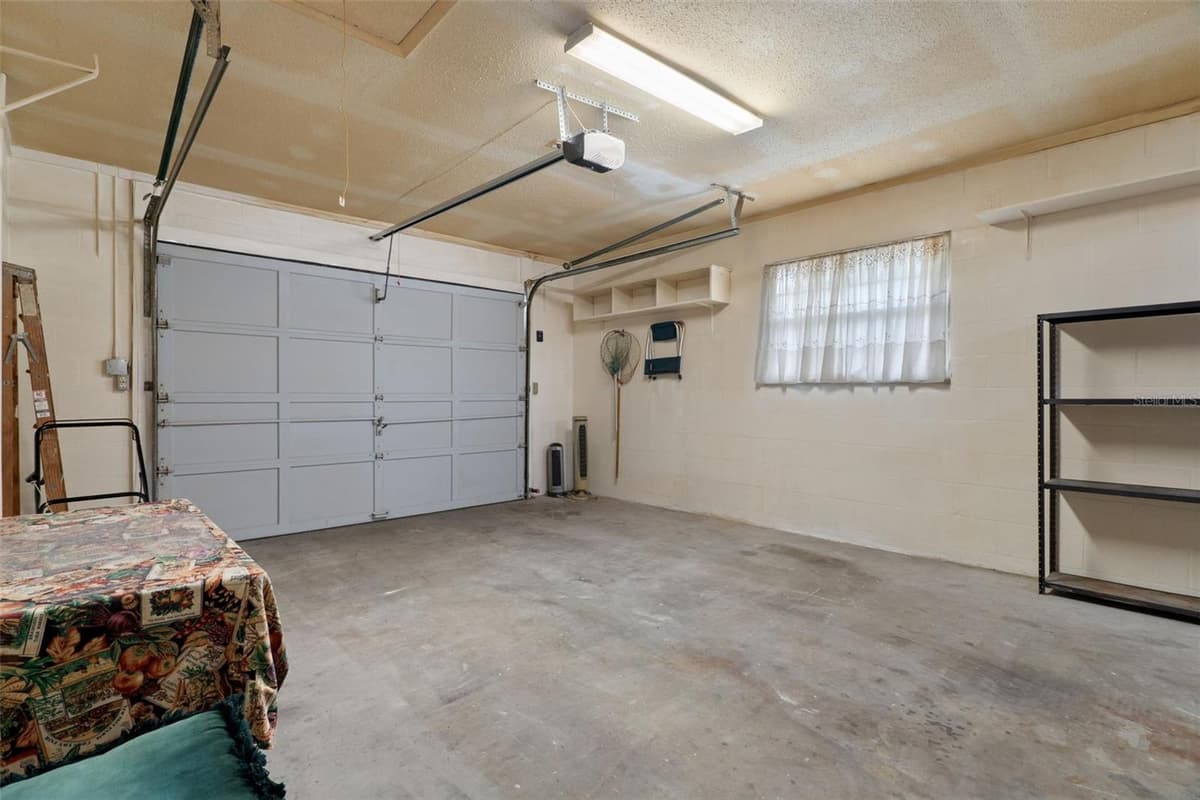 6095 ZIRKELS CIRCLE — photo 33 of 47