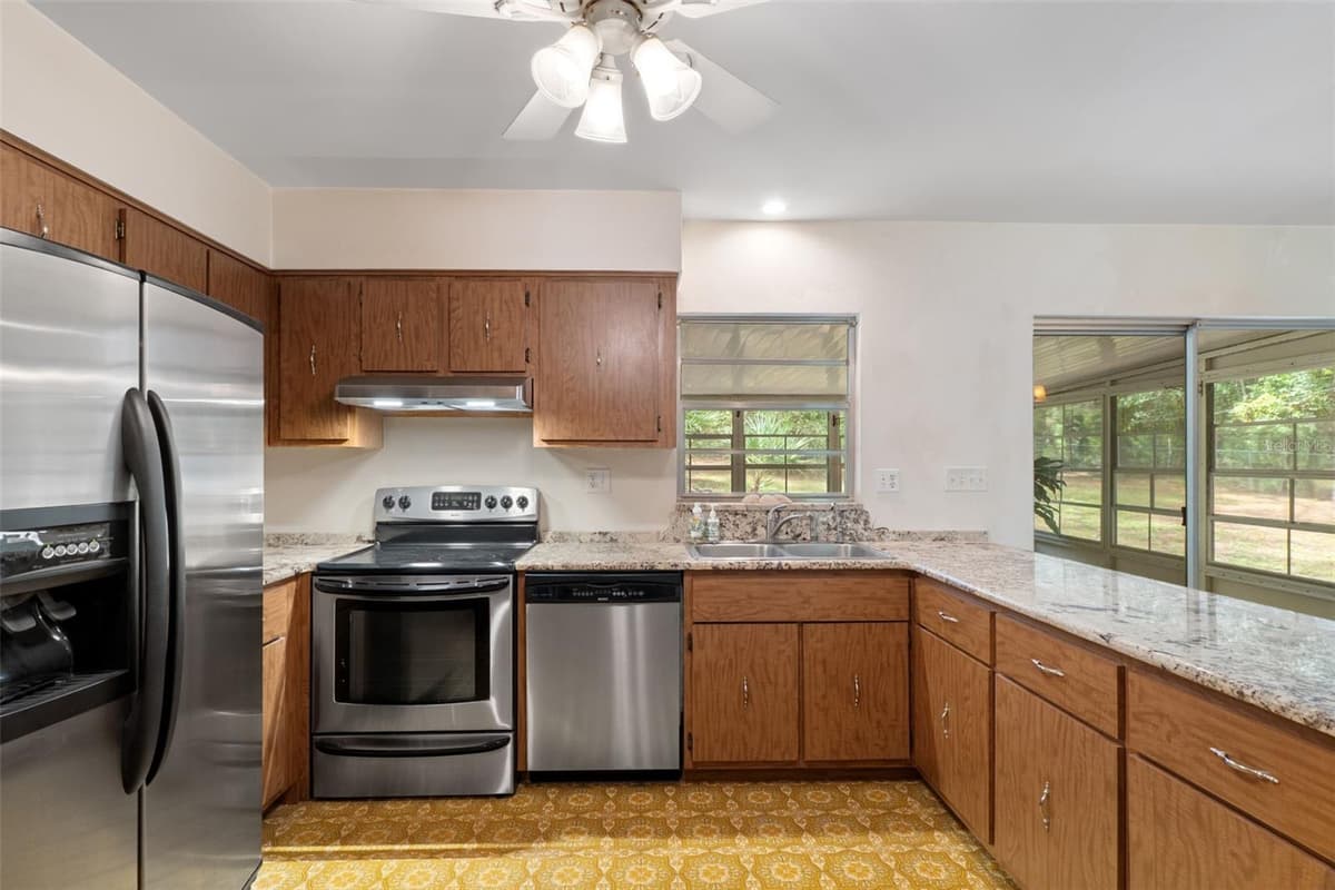 6095 ZIRKELS CIRCLE — photo 14 of 47