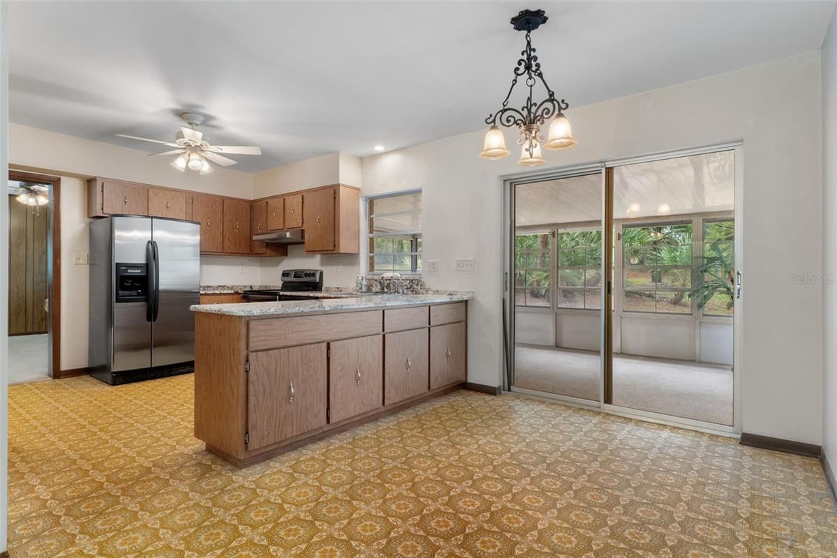 6095 ZIRKELS CIRCLE — photo 10 of 47