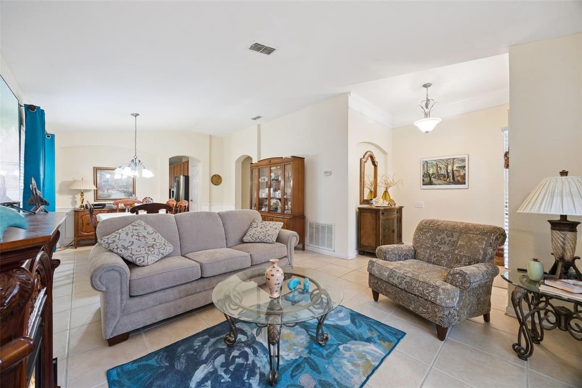 6169 FROGGATT STREET — photo 6 of 34