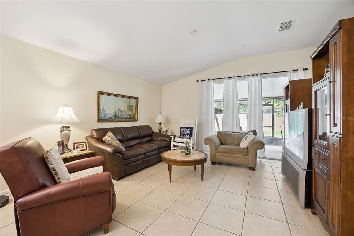 6169 FROGGATT STREET — photo 8 of 34