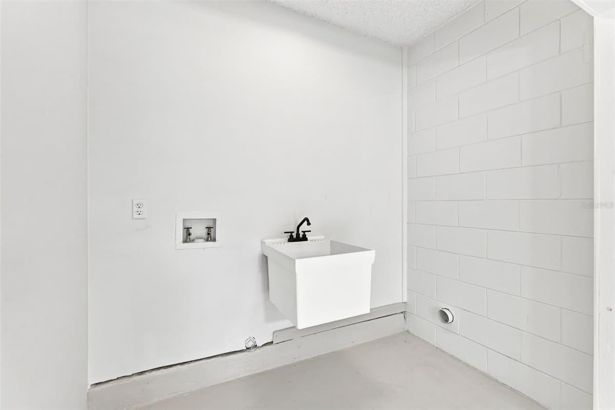 1510 KENLYN DRIVE — photo 31 of 38