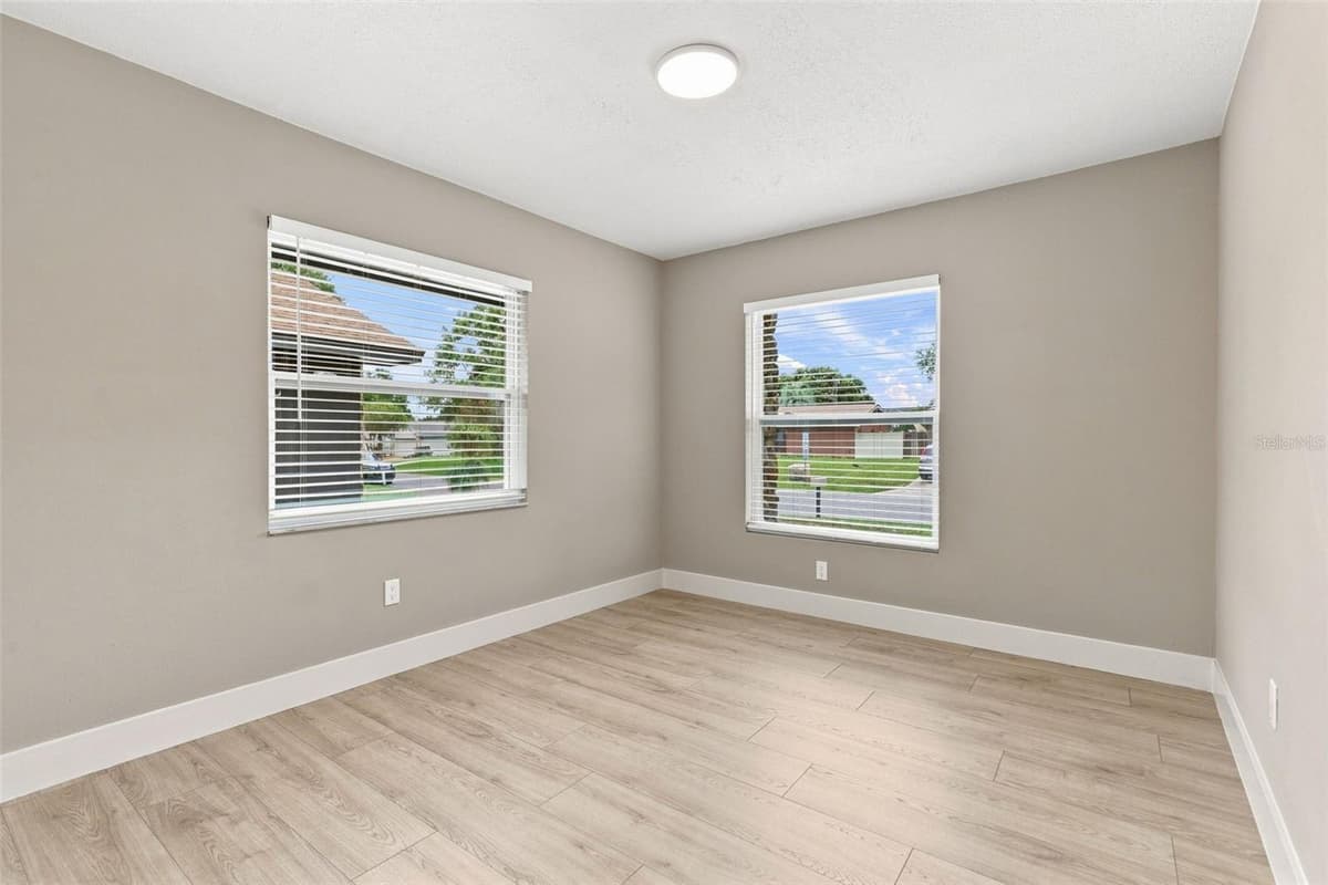 1510 KENLYN DRIVE — photo 29 of 38