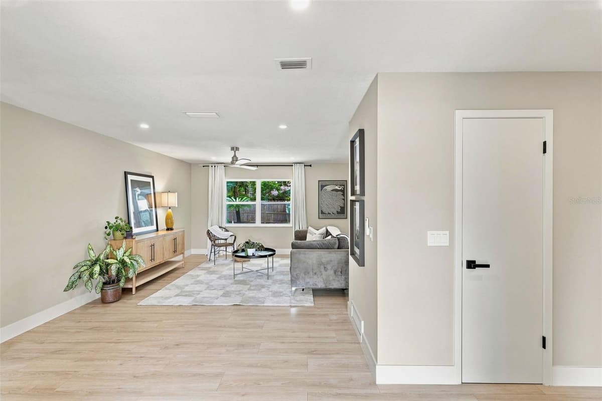 1510 KENLYN DRIVE — photo 9 of 38