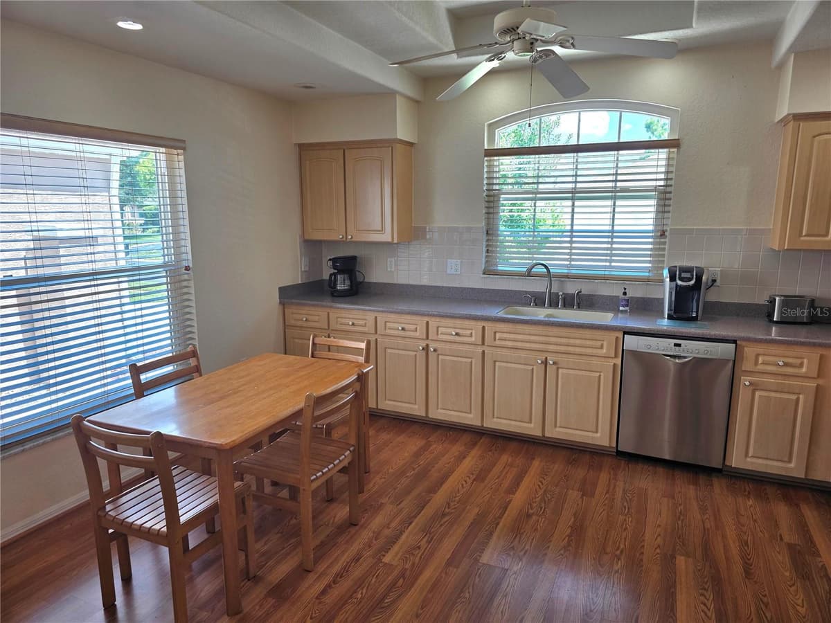 225 ROYAL PALM WAY — photo 2 of 26