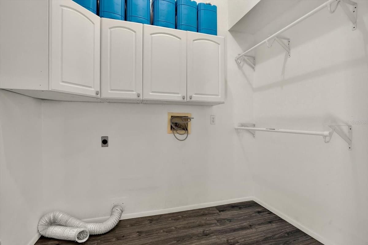 1427 BAY VIEW STREET — photo 40 of 49