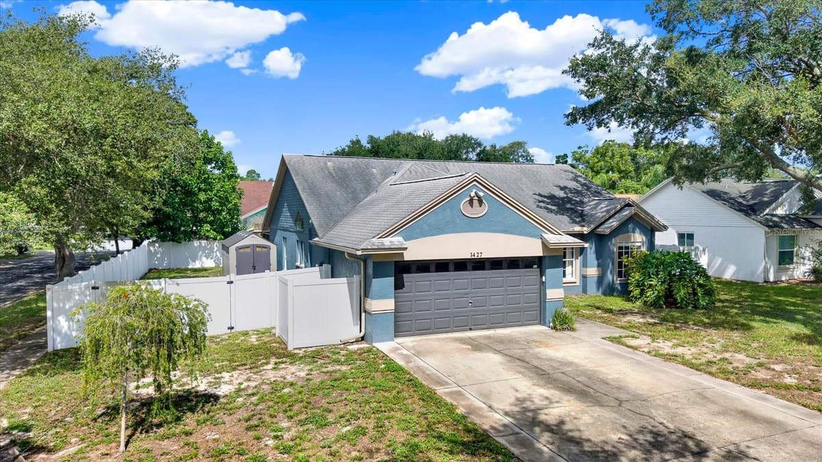 1427 BAY VIEW STREET — photo 3 of 49