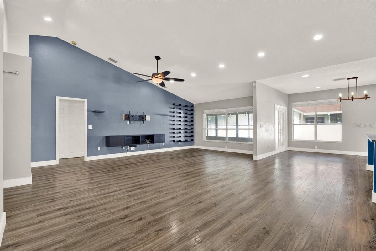 1427 BAY VIEW STREET — photo 12 of 49