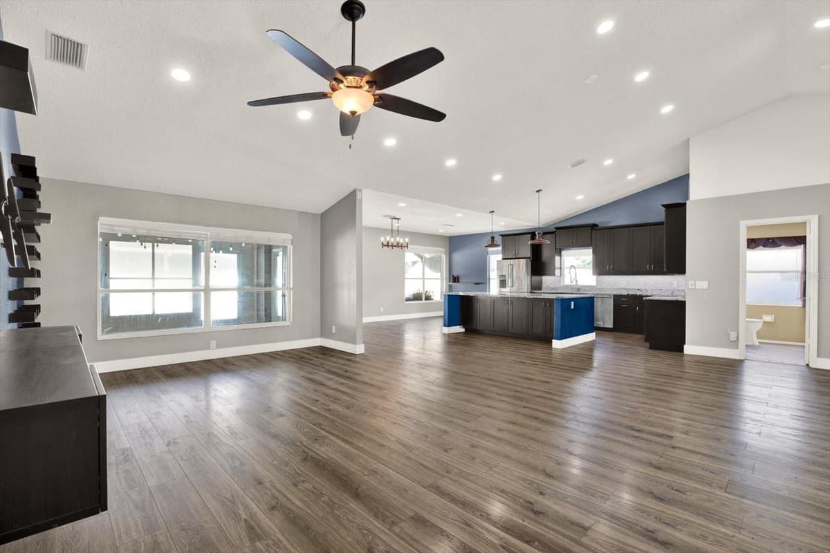 1427 BAY VIEW STREET — photo 8 of 49