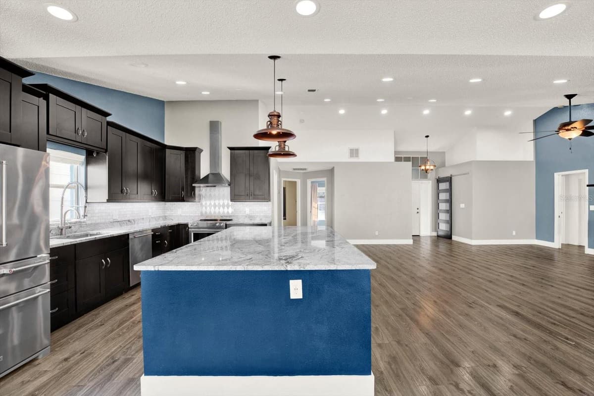 1427 BAY VIEW STREET — photo 17 of 49