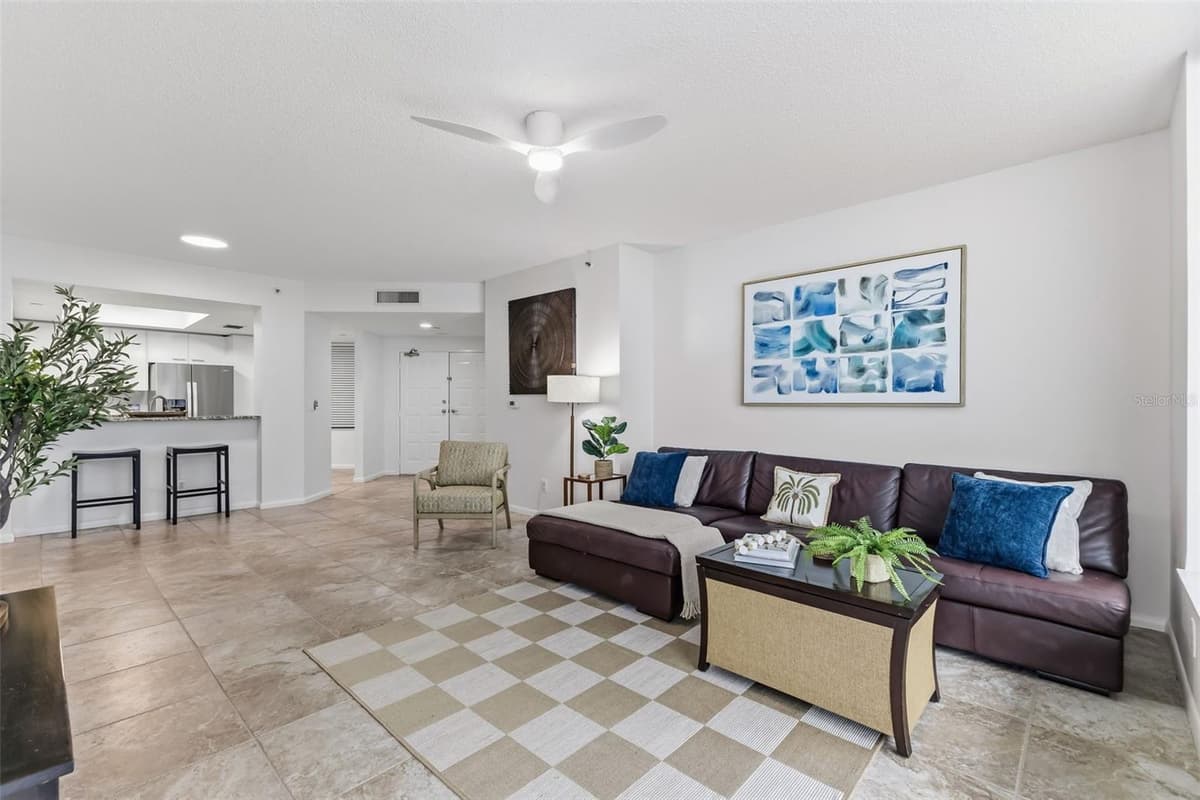 1540 GULF BOULEVARD — photo 5 of 45