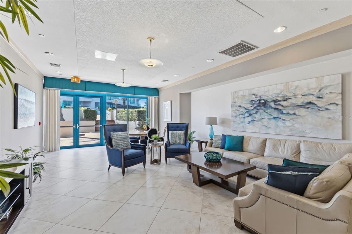 1540 GULF BOULEVARD — photo 40 of 45