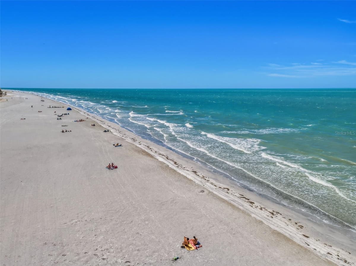 1540 GULF BOULEVARD — photo 31 of 45