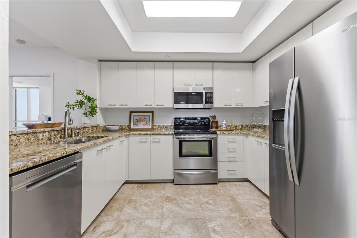 1540 GULF BOULEVARD — photo 9 of 45
