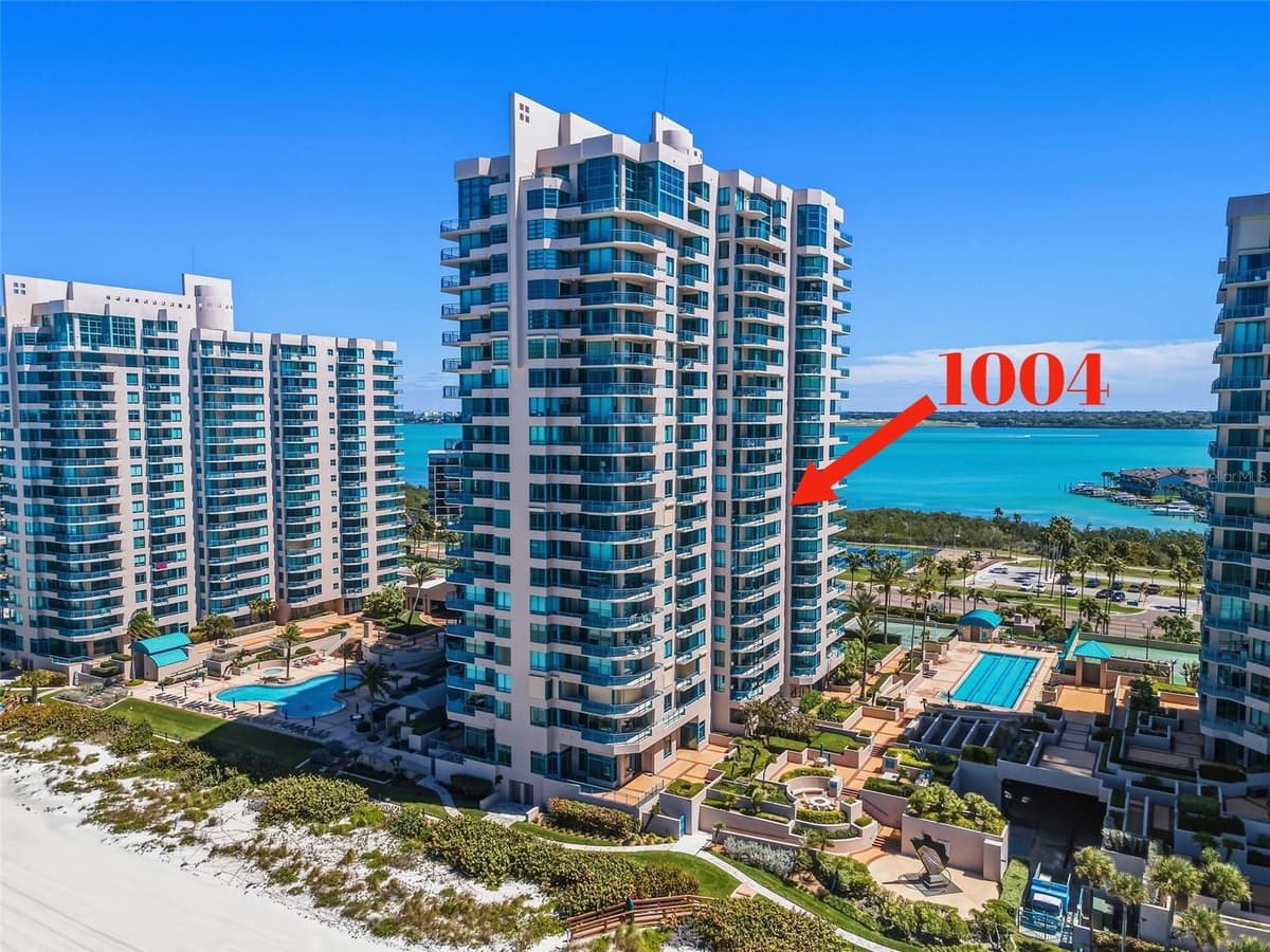 1540 GULF BOULEVARD — photo 2 of 45