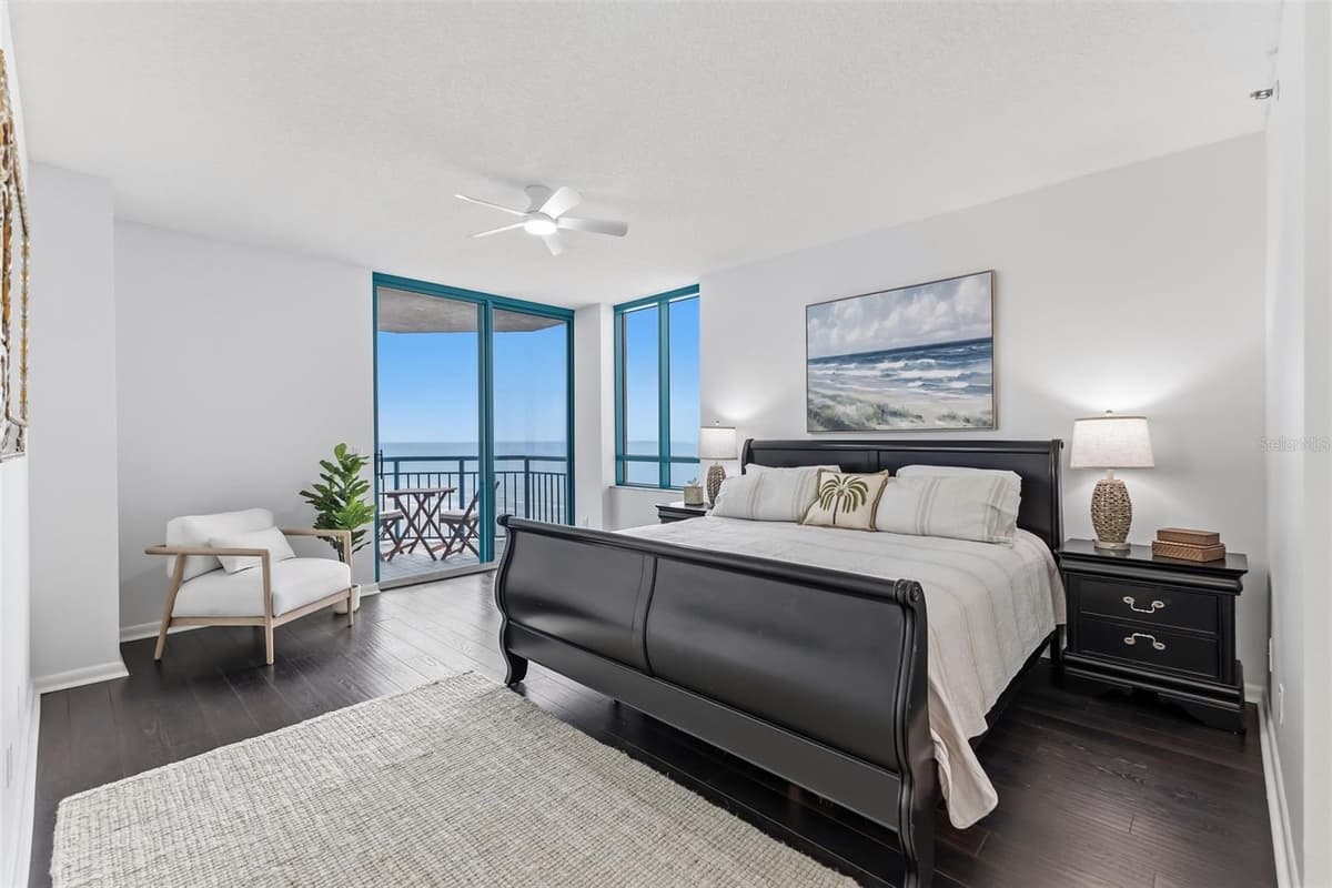 1540 GULF BOULEVARD — photo 11 of 45