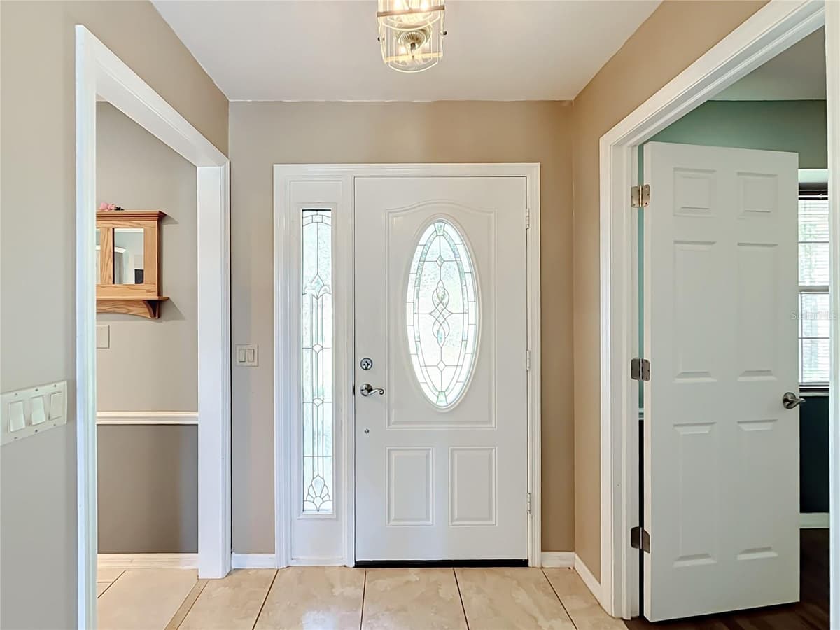 2833 ROSE AVENUE — photo 6 of 38