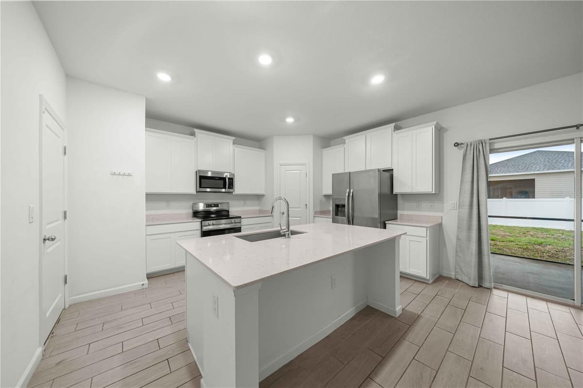 3980 34TH AVENUE — photo 4 of 25
