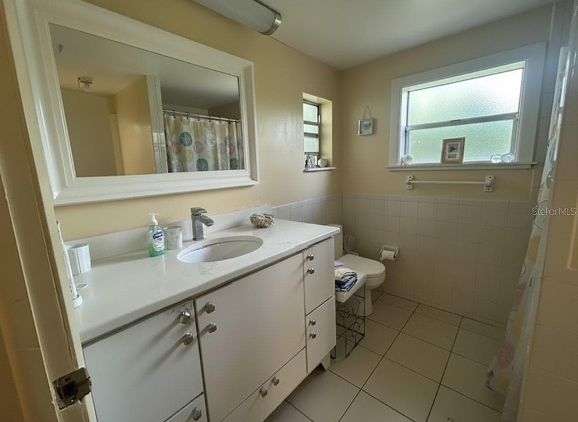 2455 ROYAL ROAD — photo 13 of 23