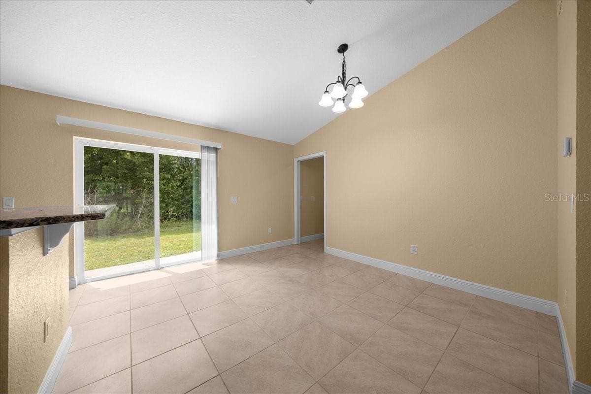 12114 87TH TERRACE — photo 13 of 26