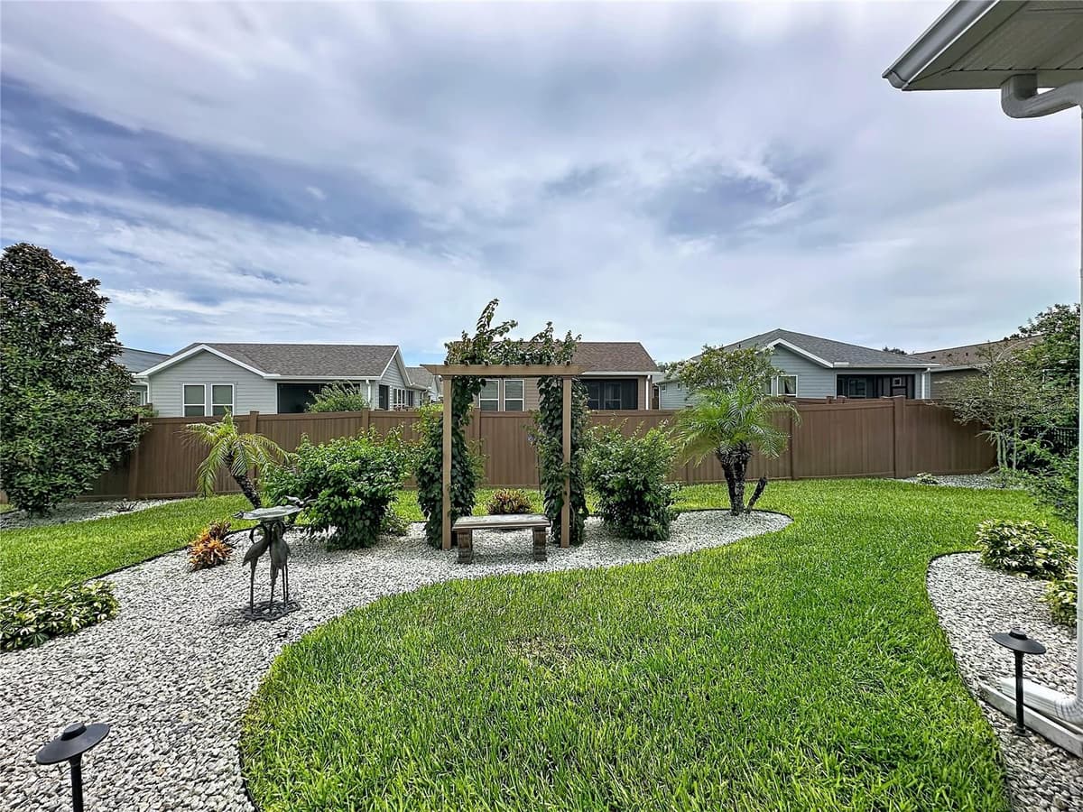 552 NARROW VIEW LANE — photo 36 of 55
