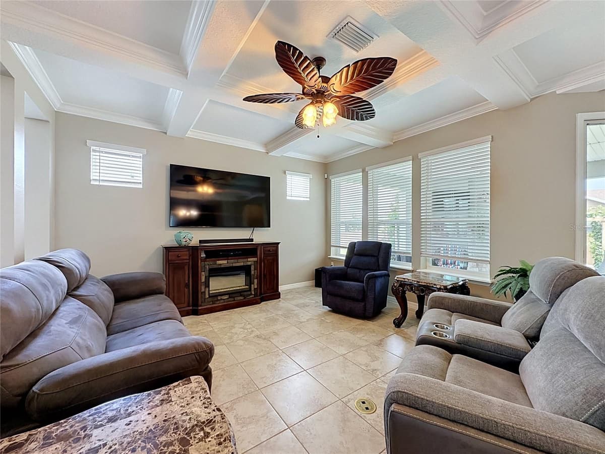 552 NARROW VIEW LANE — photo 20 of 55