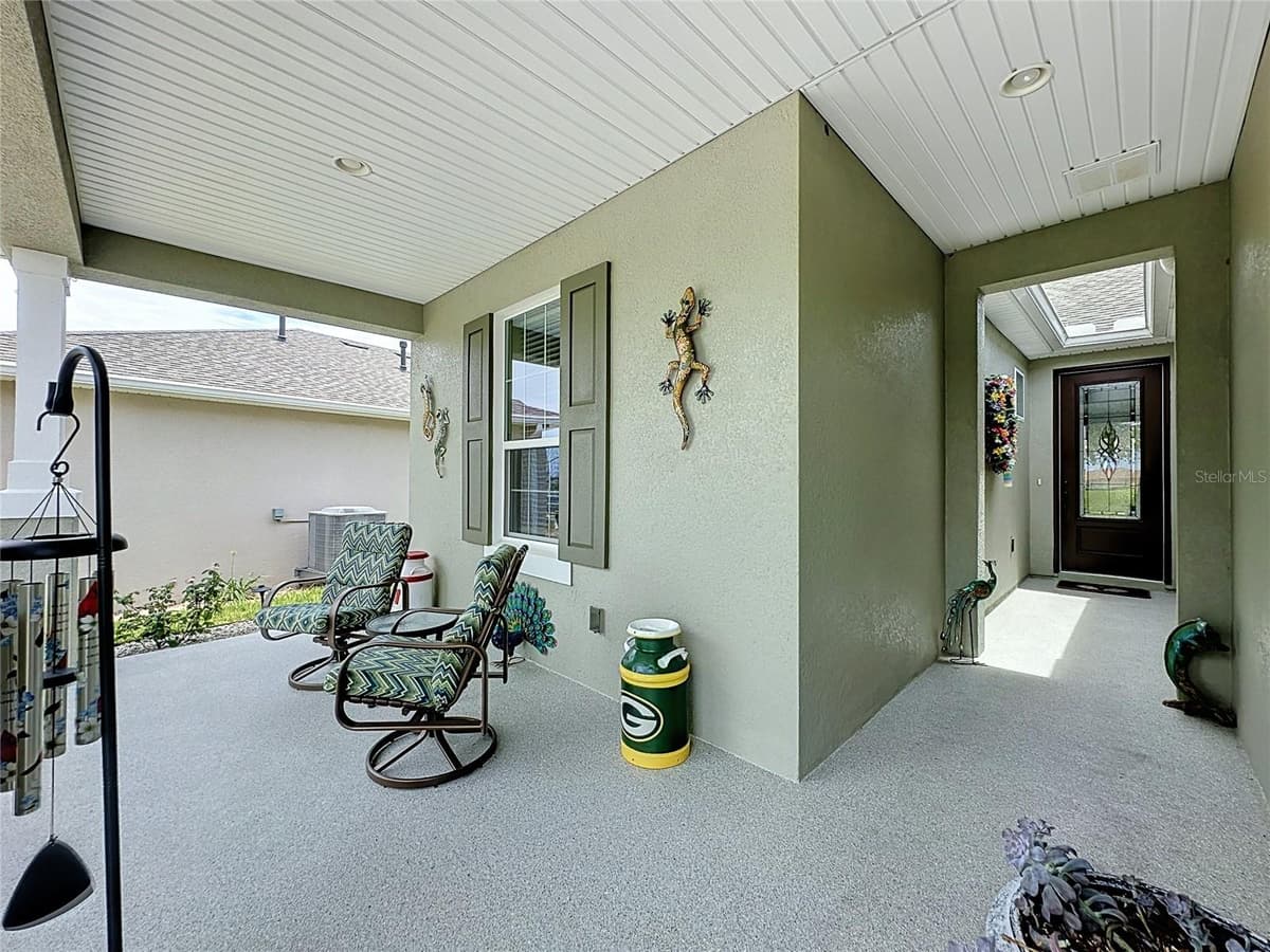 552 NARROW VIEW LANE — photo 5 of 55
