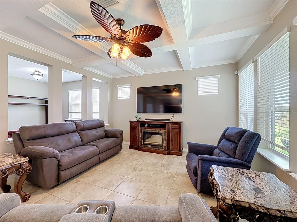 552 NARROW VIEW LANE — photo 19 of 55