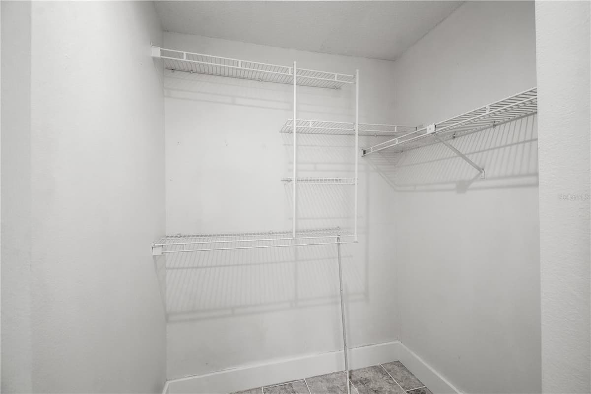7828 NIAGARA AVENUE — photo 15 of 33