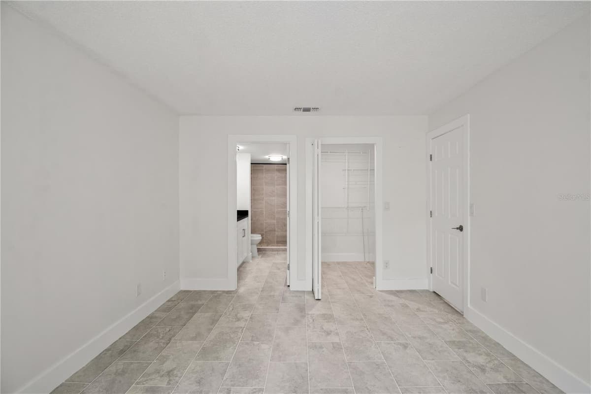 7828 NIAGARA AVENUE — photo 14 of 33
