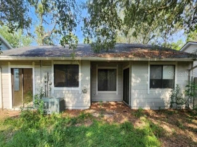 270 AMBERWOOD COURT — photo 2 of 13