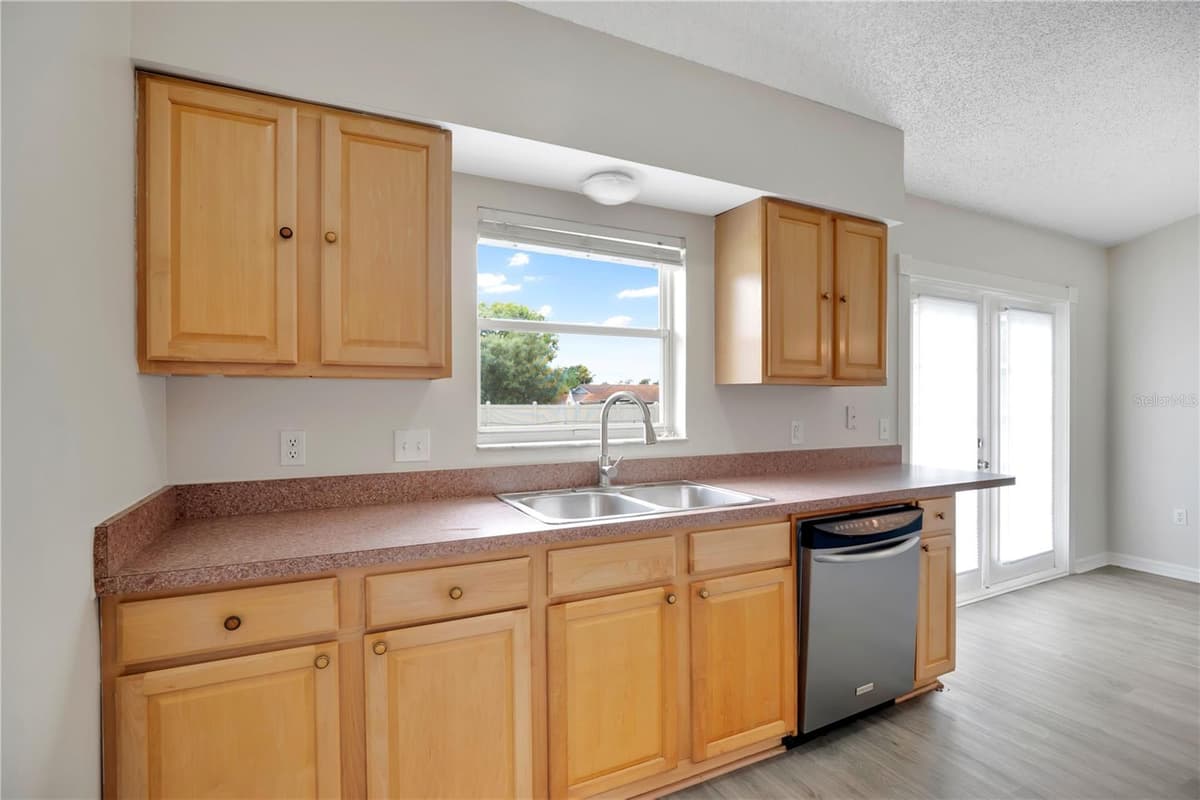 3023 INDIA BOULEVARD — photo 14 of 33