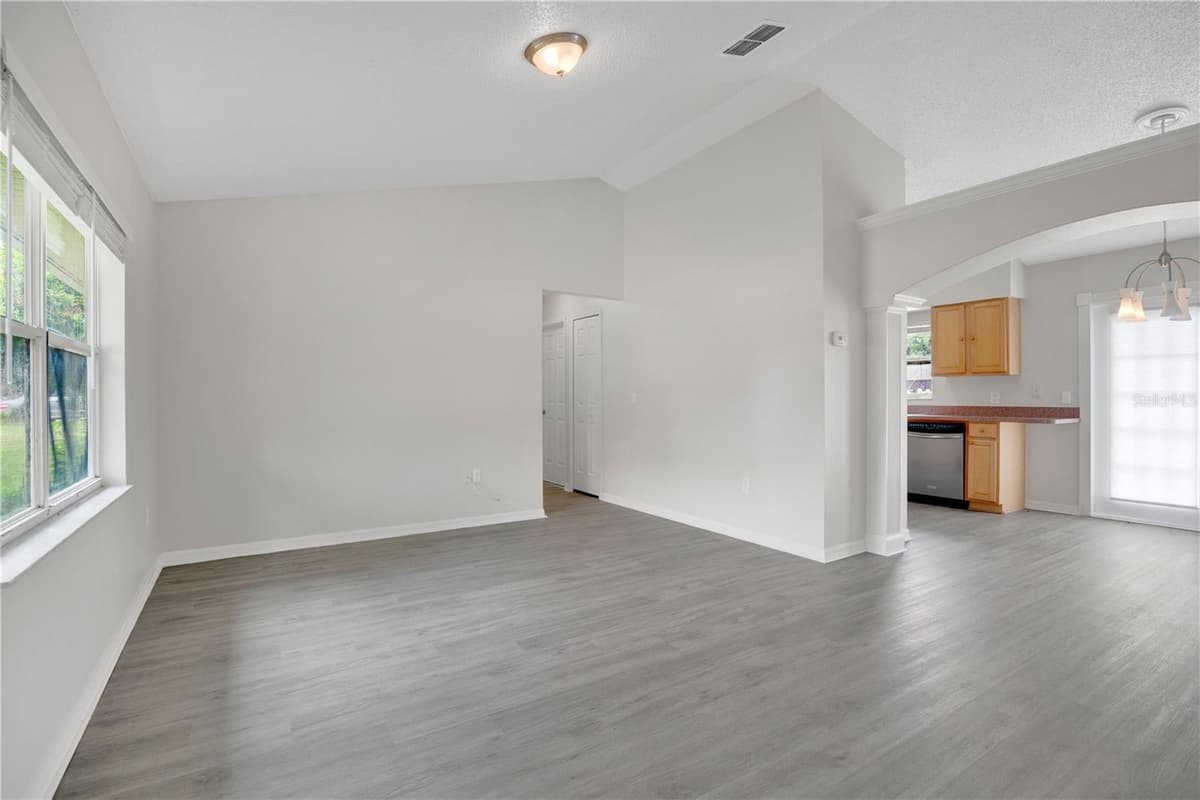 3023 INDIA BOULEVARD — photo 5 of 33